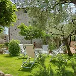 Historic With Swimming Pool Near Lucca Colle di Compito