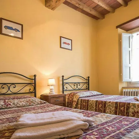 Historic With Swimming Pool Near Lucca Colle di Compito